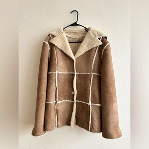 Women’s Vintage Sheepskin Coat.